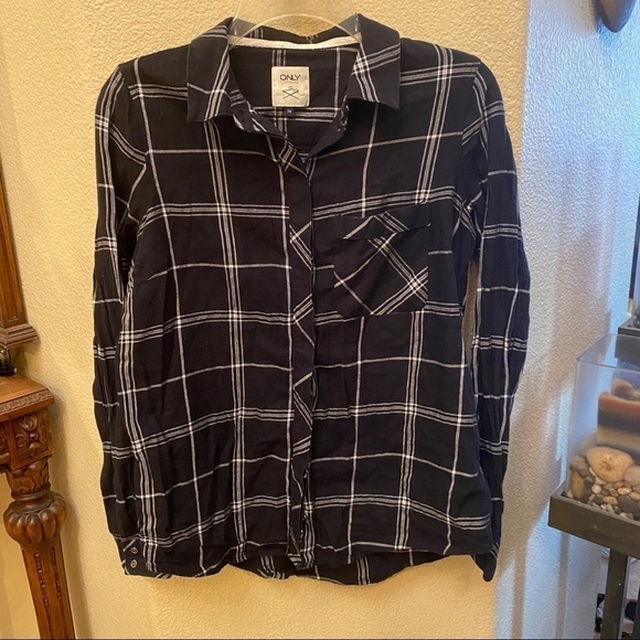ONLY Black & White Button Down Long Sleeve Size 34 - Picture 1 of 6
